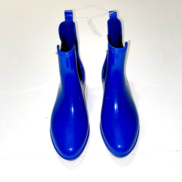 NWT Electric Blue, Seven7 Halifax Rain Bootie, Size 6 - Picture 5 of 8